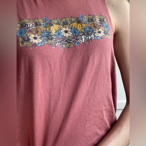 Vintage Roxy Tank - Picture 2 of 3